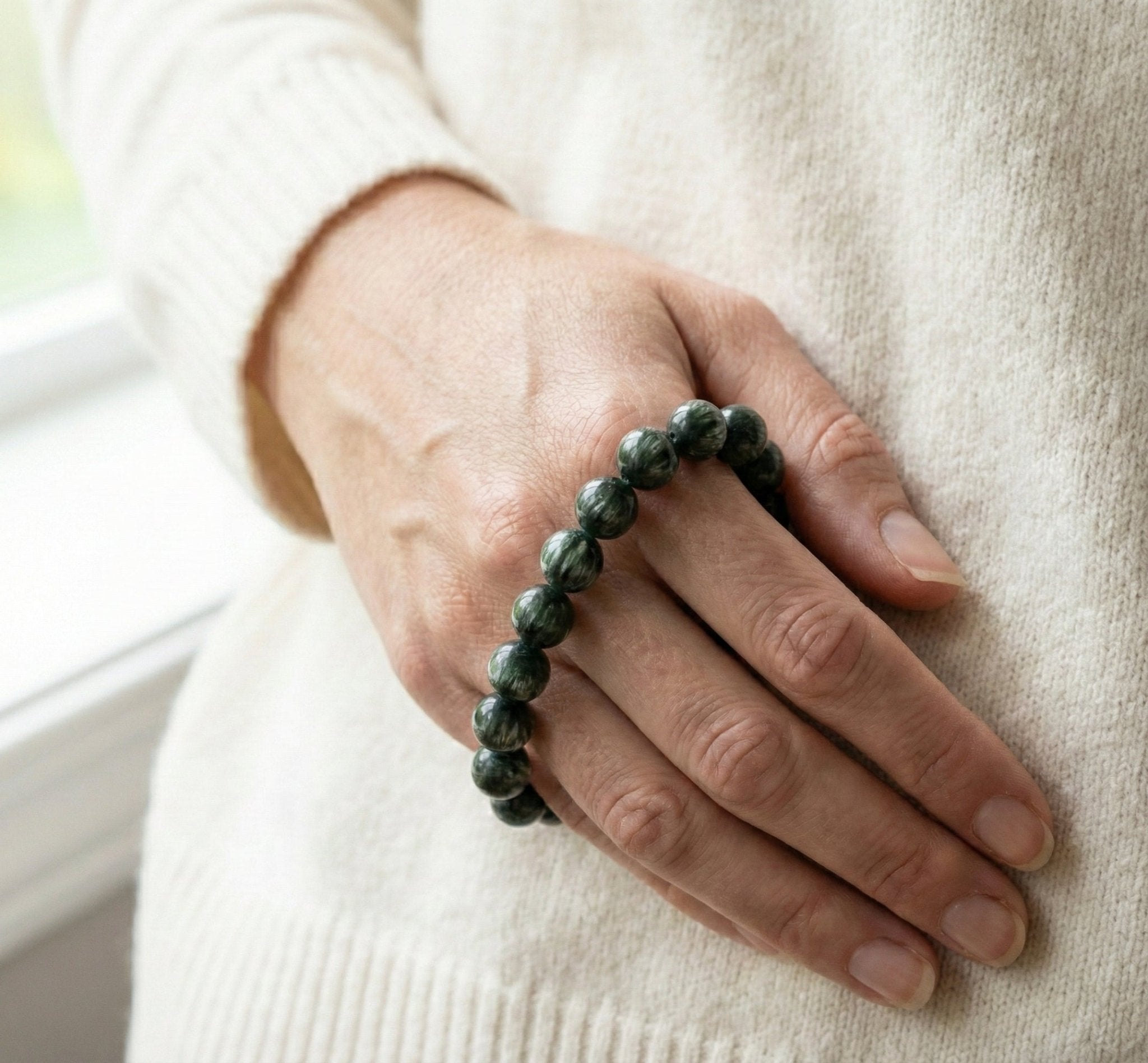 Verdant Renewal: The Natural Seraphinite Healing Bracelet - ModernEnergyLab.com