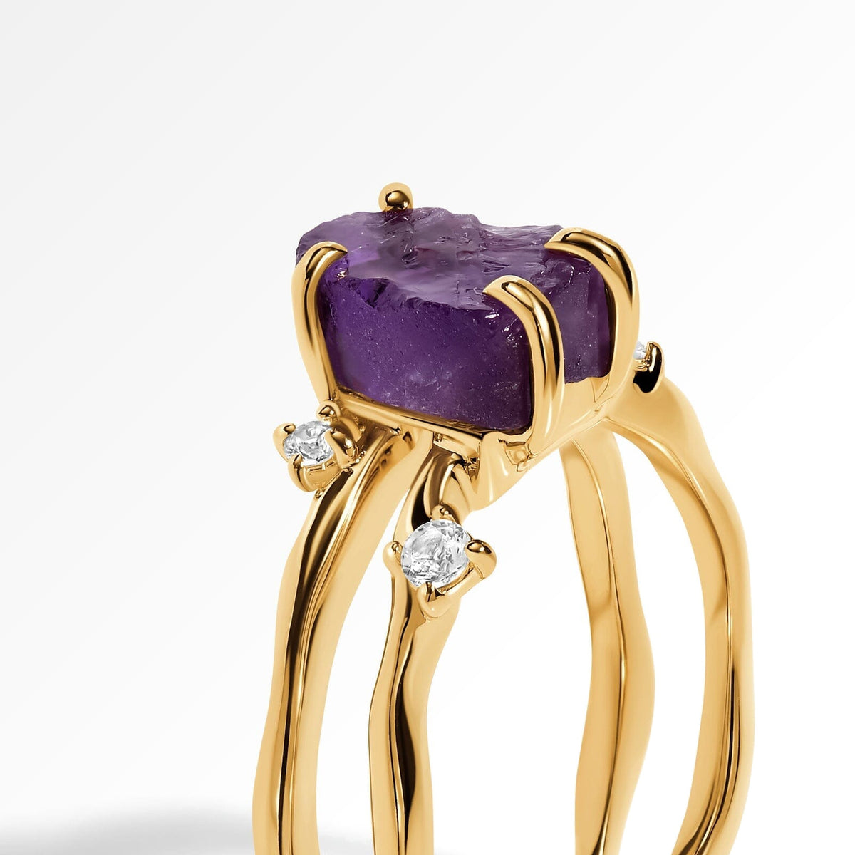 10kt yellow gold amethyst side setting detail