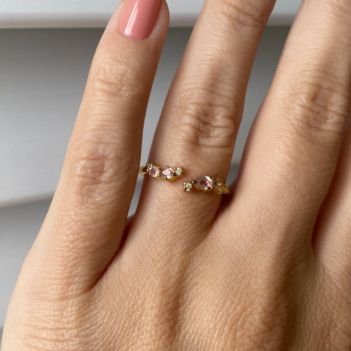 Rose Quartz Adjustable Ring clasp or band detail