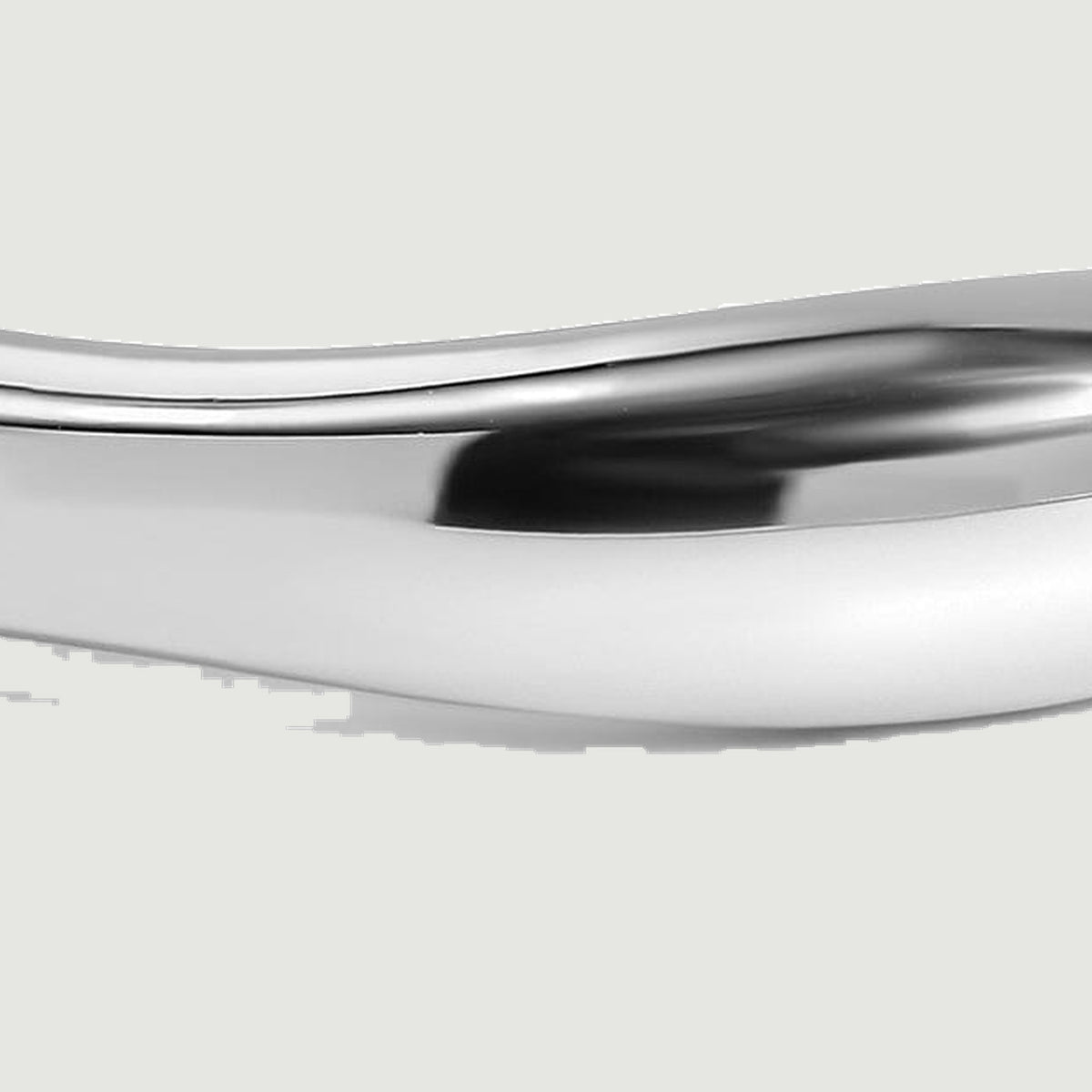 A close view of the silver band reveals its flowing front edge and bright metallic reflections.