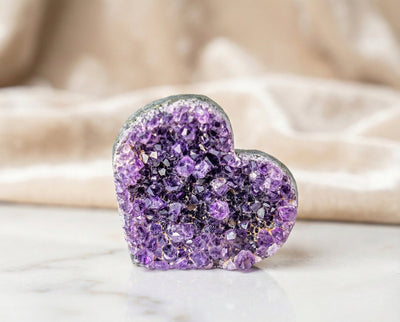 Radiant Amethyst Heart Geode - A Sanctuary of Peace & Love - ModernEnergyLab.com